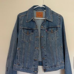 Levi’s denim jacket